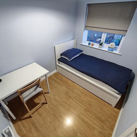 Joshua Court Single Room Stoke-on-Trent 외부 사진