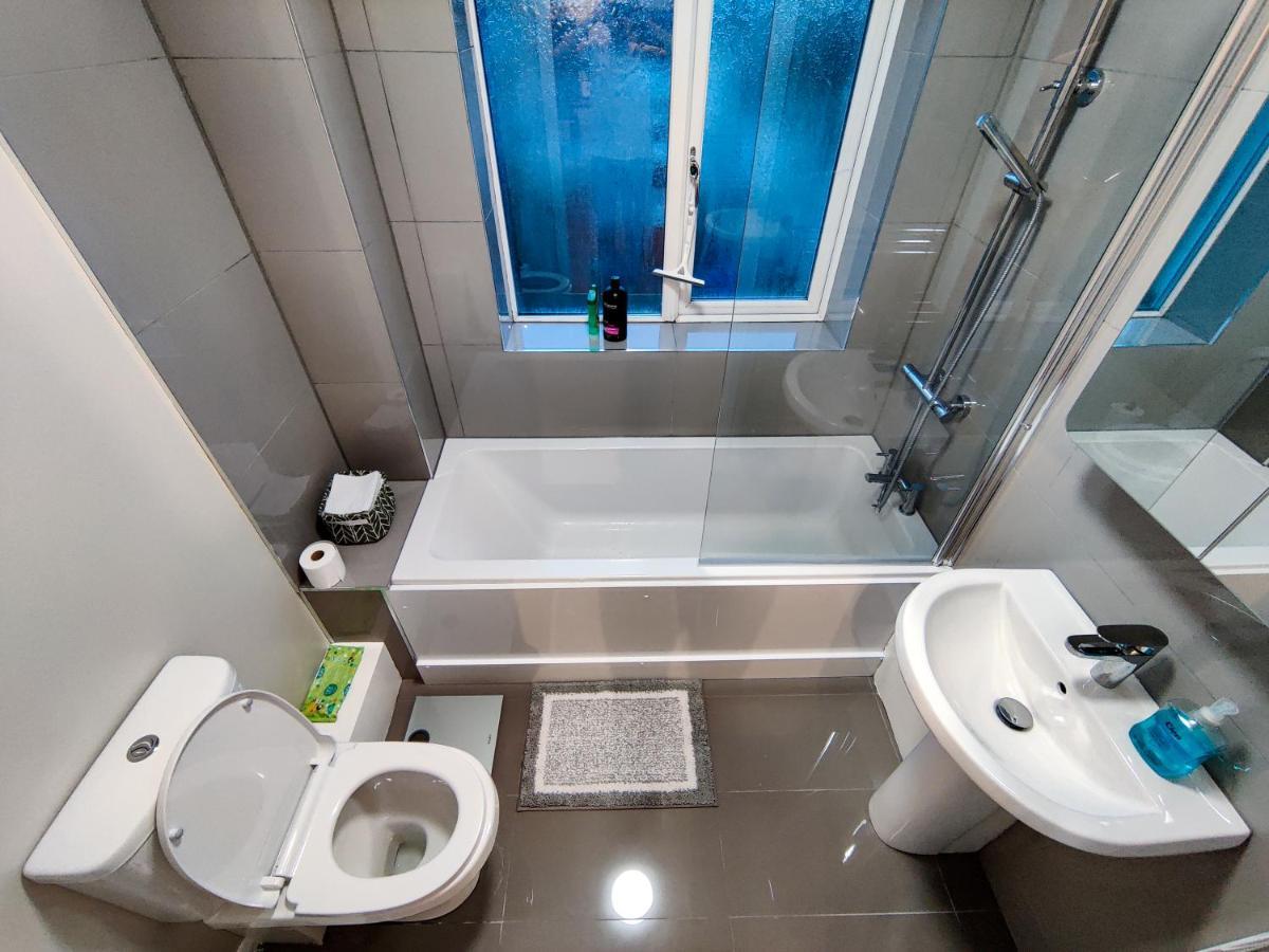 Joshua Court Single Room Stoke-on-Trent 외부 사진